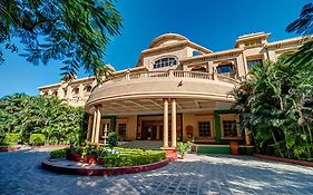 Renest Shraddha Inn - Shirdi